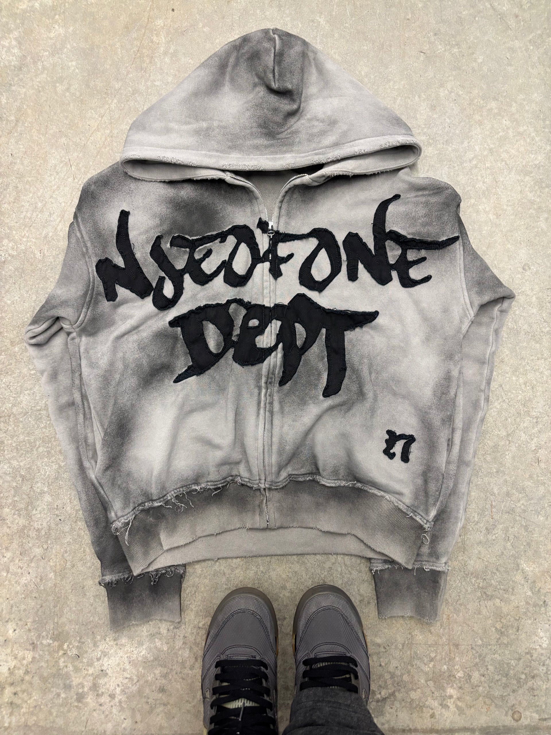 Dirty Grey Njeofoné Zipup